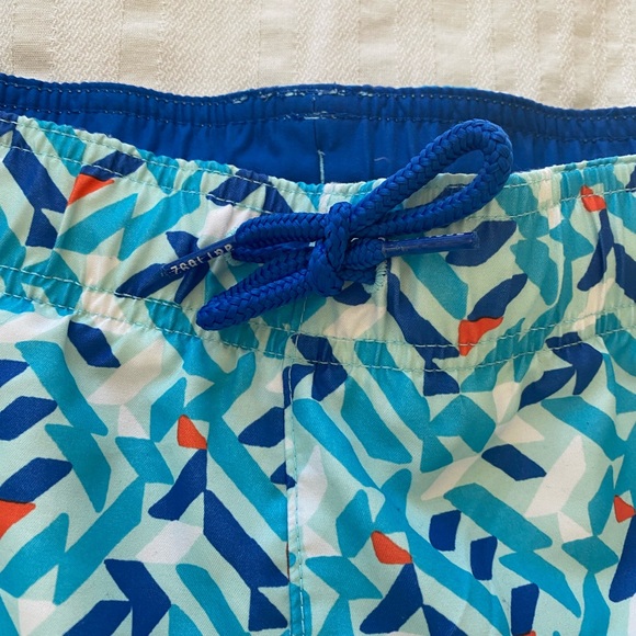 Abercrombie Kids Boy’s XL swim suit - Picture 2 of 6